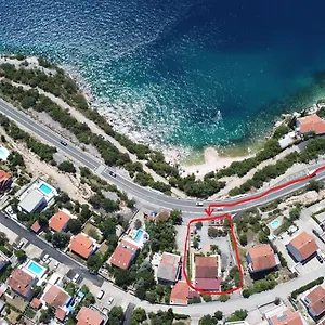 https://grabrova-cove.primorje-gorskikotar.com